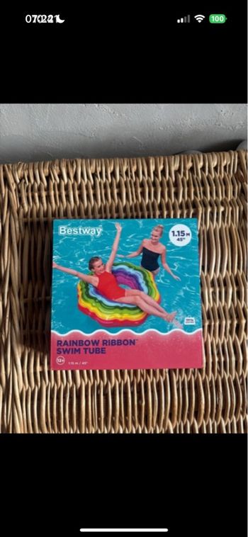 Bouée arc en ciel bestway neuf avec étiquette