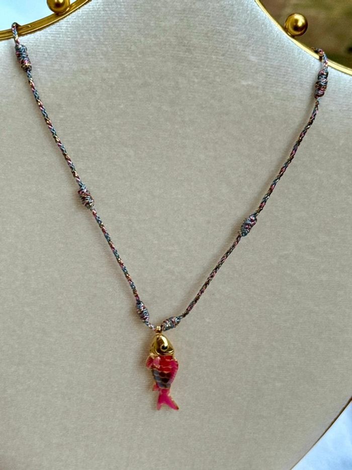 Collier cordon tressé  chaîne réglable et poissons acier inoxydable or habaha Paris