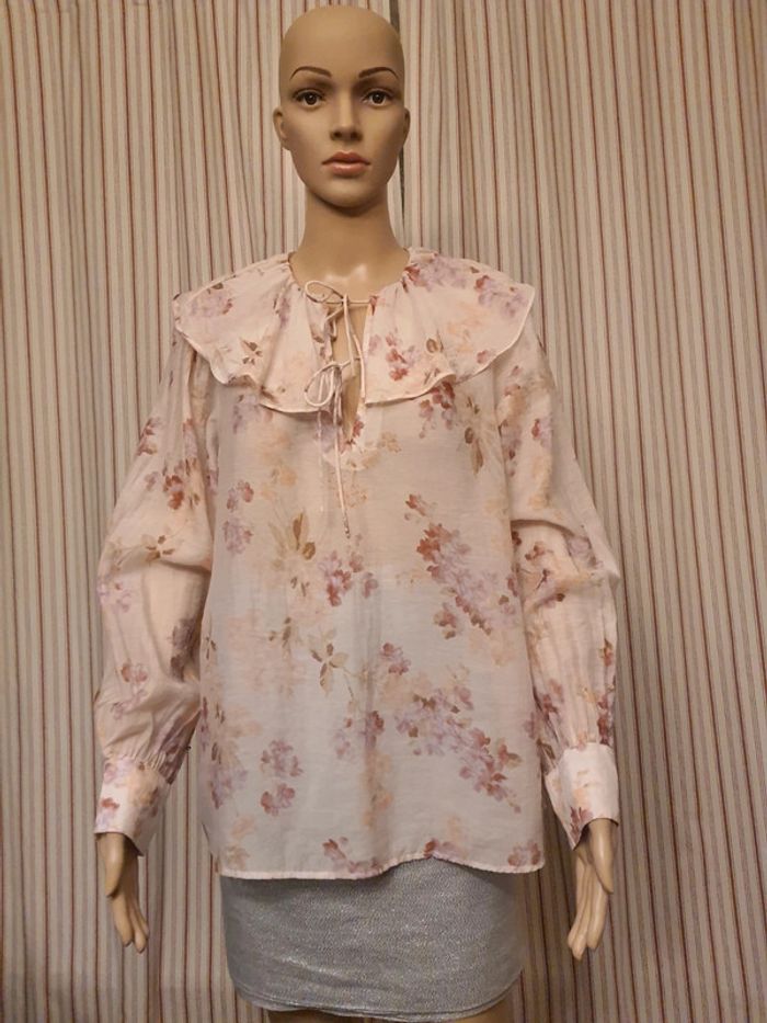 Jolie Blouse blanche fleuries H&M eur M - photo numéro 2