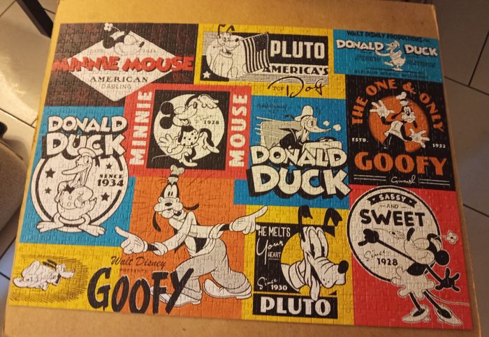 Puzzle Disney 1100p - les amis de Mickey - photo numéro 2