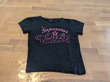 T-shirt fille 5 -6 ans, bon état