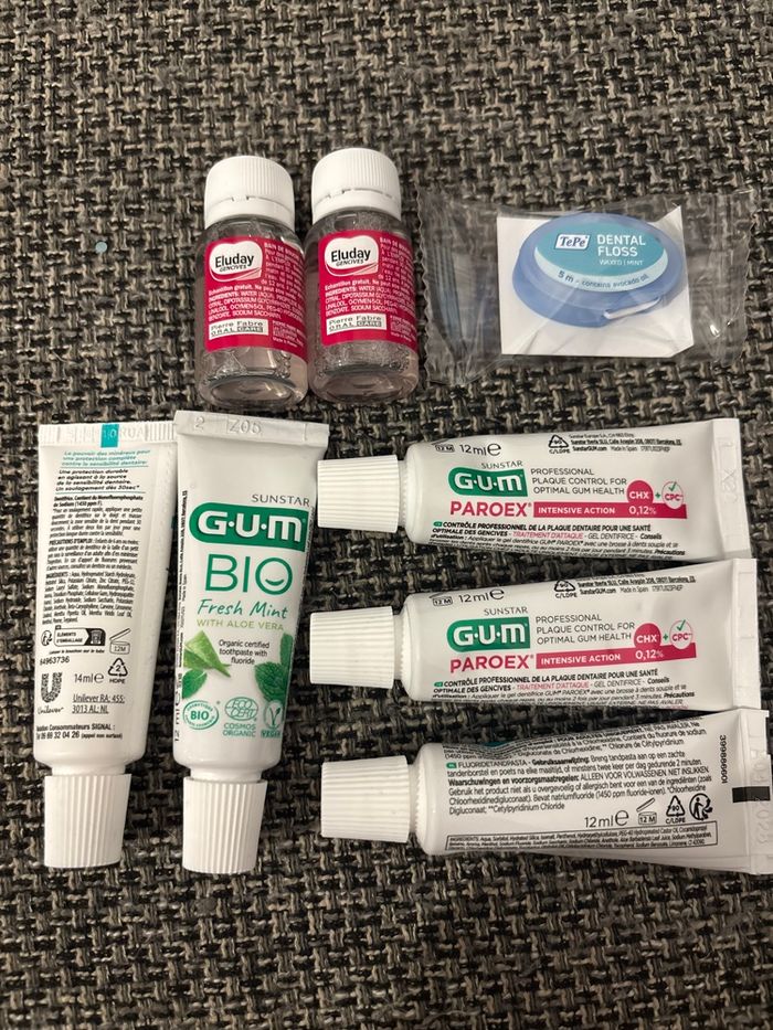 Lot de produits dentaire neuf dentifrice fils dentaire bain de bouche - photo numéro 3