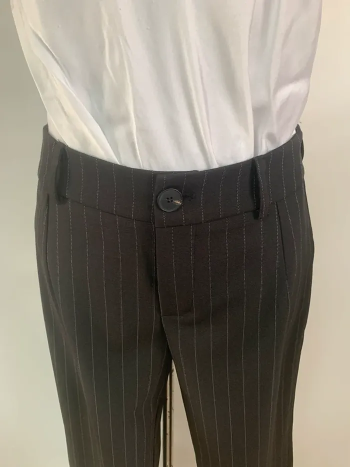 Pantalon Ivivi neuf T S - photo numéro 2