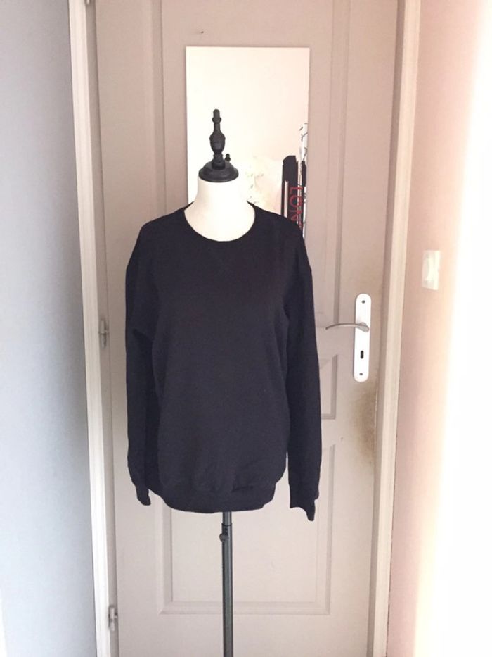 Pull 🎀 noir In Extenso taille M 4euros