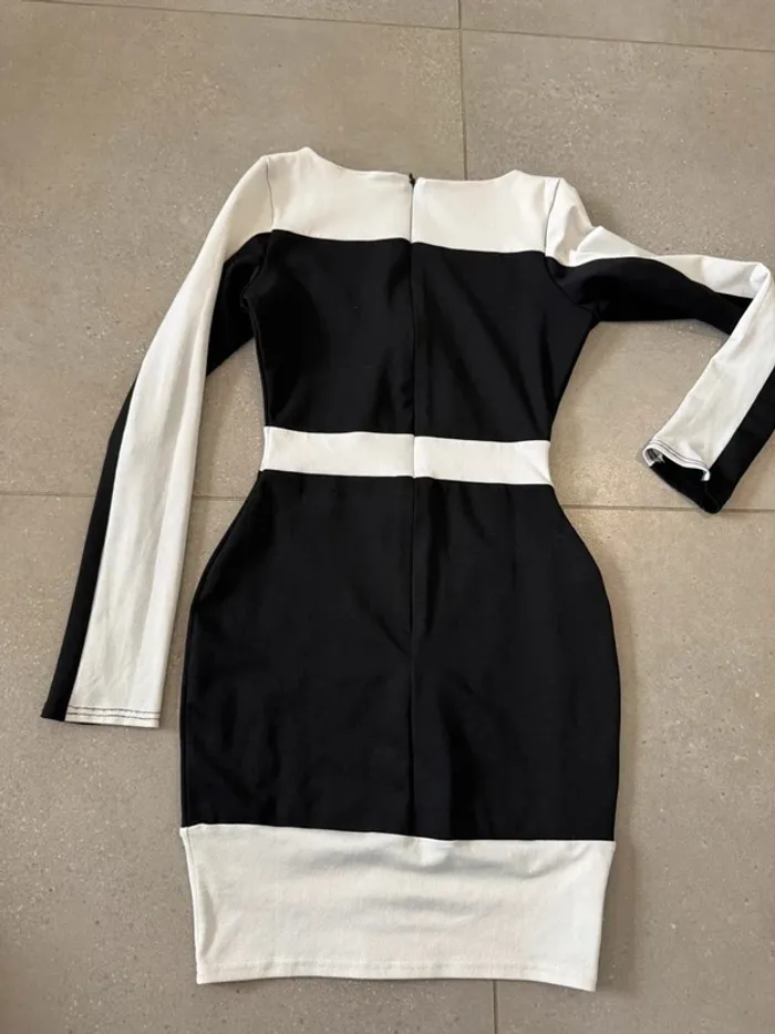 Robe Missguided, taille 6 (34), très bon état - photo numéro 3