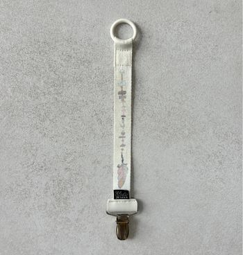 Attache sucette Elodie détails