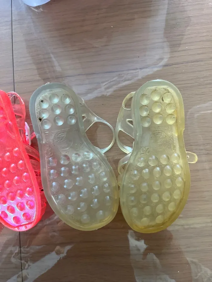 Chaussure d’eau taille 24 et 25 - photo numéro 5