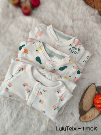 Lot de 3 pyjama ~ 1 mois