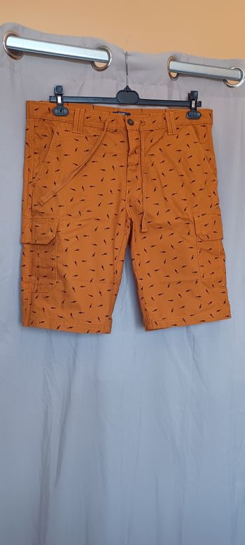 Très beau short cargo homme T 46