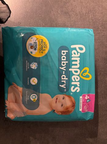 Couches Pampers