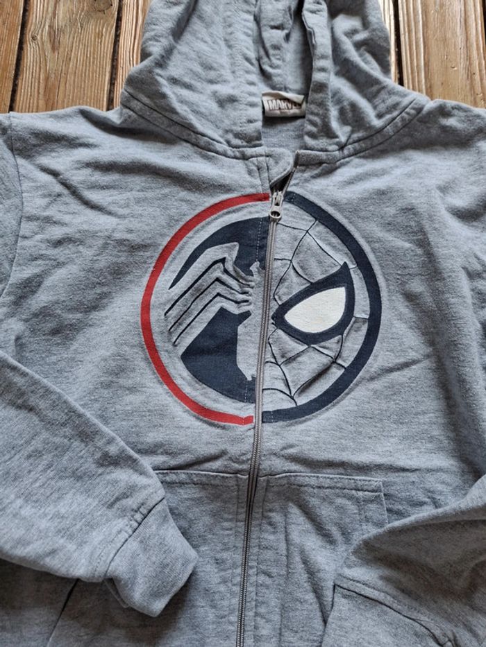 Veste spiderman taille 8 ans - photo numéro 2