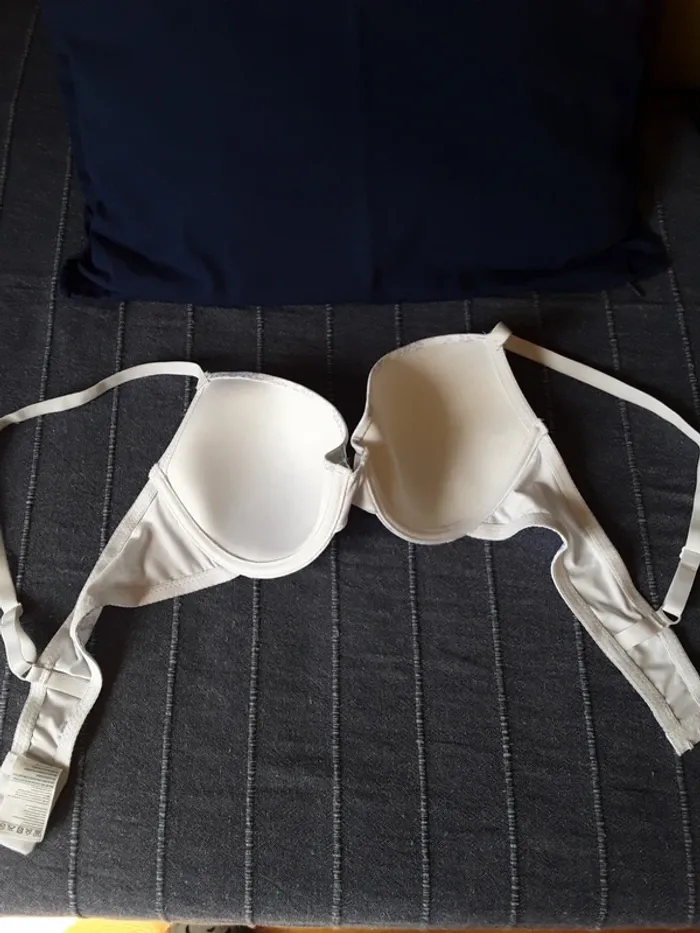 Soutien gorge - photo numéro 2