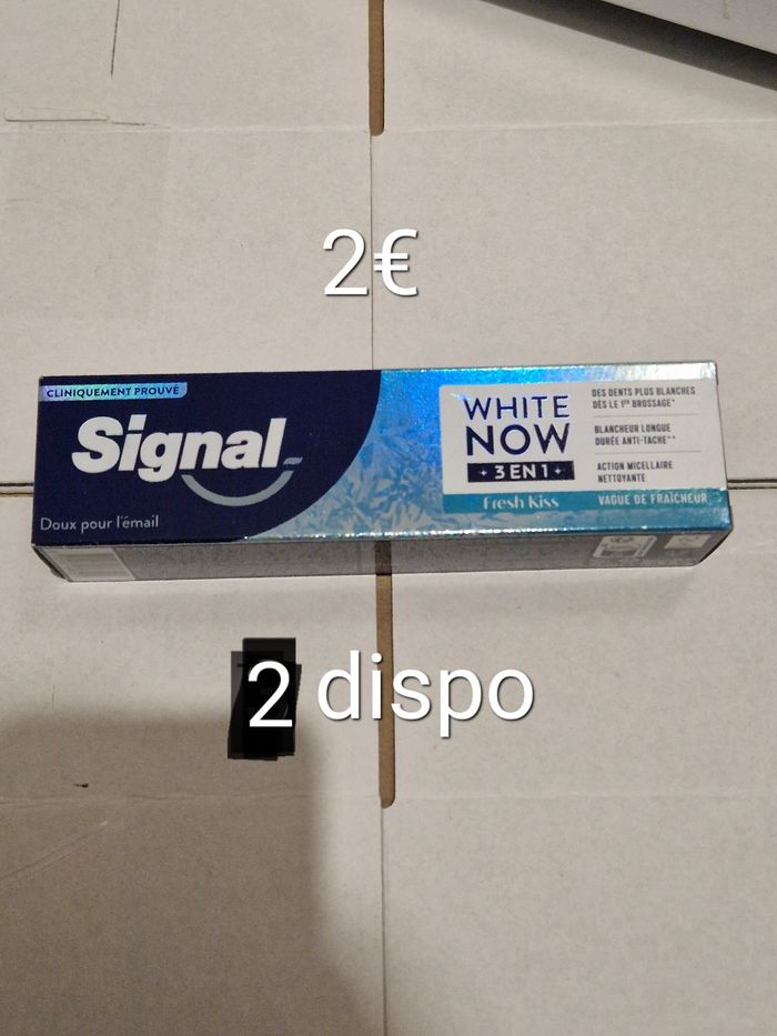 Dentifrice signal white now fresh kiss