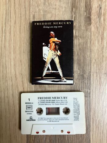 Cassette audio 1 titre-Freddie Mercury-Living on my own