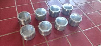 Pots à épices magnétique