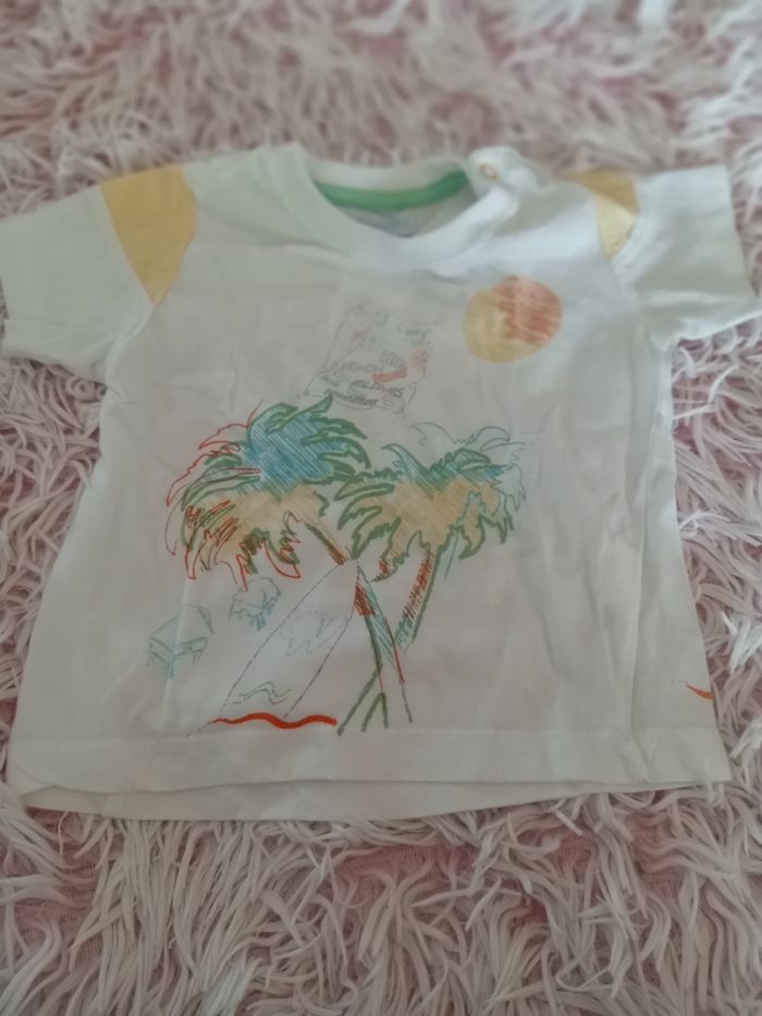 Tee shirt