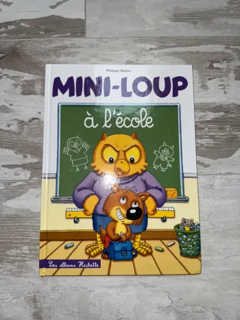 Livre Mini loup à l'école
