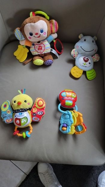 Jouets bébé interactifs