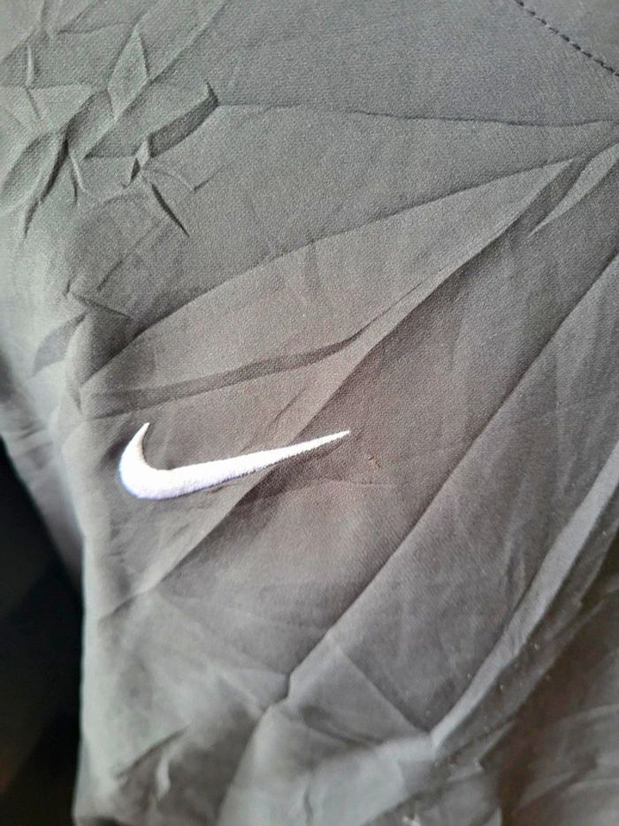 Joli sweat noir Nike Dri-fit Taille L Ref 15IT123 - photo numéro 2
