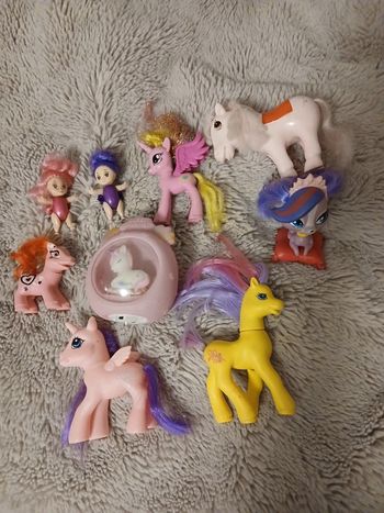 Lot figurines poneys
