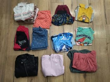 Lot vêtements 8 ans