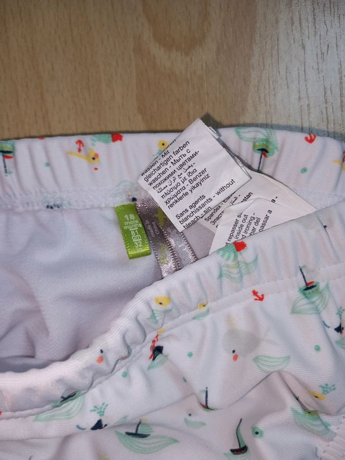 Slip maillot de bain garçon 18 mois TBE - photo numéro 3
