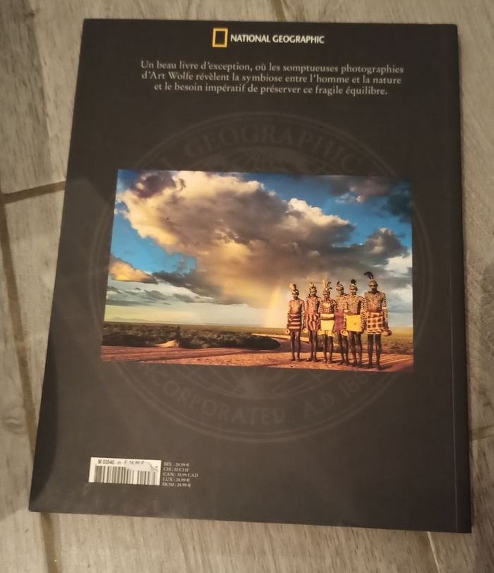 Livre h Hymne à la terre d'Art Wolfe - photo numéro 2