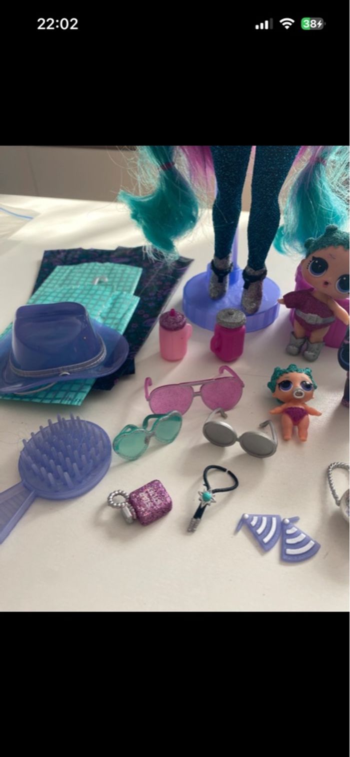 LOL Surprise OMG Model Doll - COSMIC NOVA - Includes Model Doll, Multiple Surprises and Fabulous Accessories - photo numéro 3