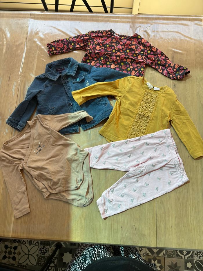 Lot vêtement bébé fille 9 mois