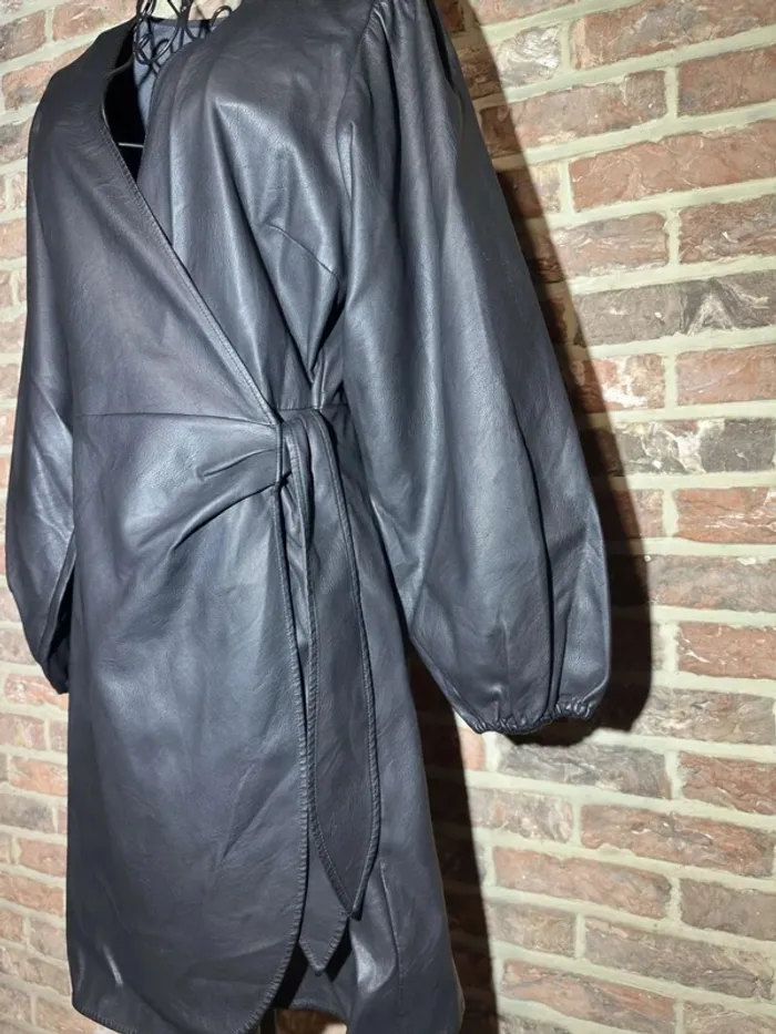 Robe noire FRNCH Neuve avec étiquette - Taille M / 38 - photo numéro 5