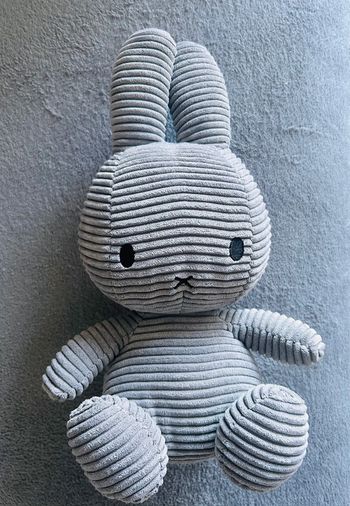 Nijntje Miffy peluche gris 33 cm