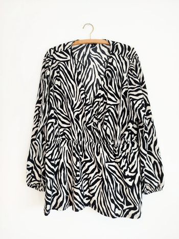 Tunique péplum noire et blanche motif zèbre, manches longues, MS Mode, taille XL, très bon état
