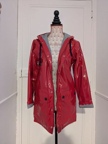 Ciré imperméable rouge vernis XXS
