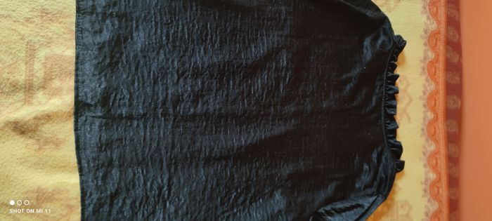 Jolie blouse  noire T44 - photo numéro 9