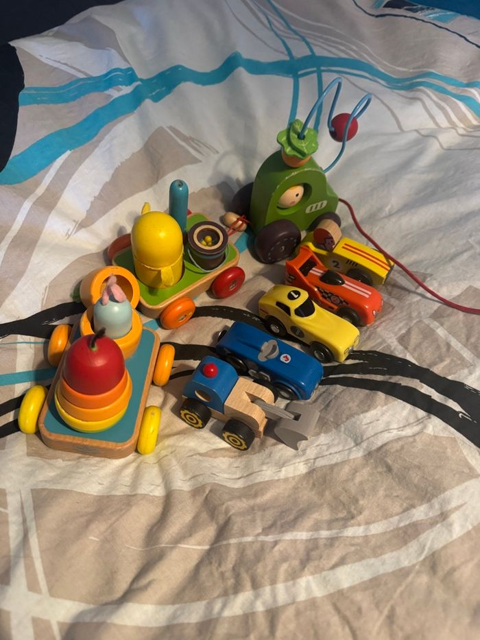 Lots de jouets en bois
