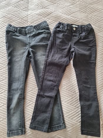 2 djean un taille 5 ans l'autre 6ans