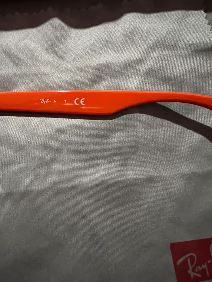 Lunettes enfant Ray Ban bleu marine et orange - photo numéro 6