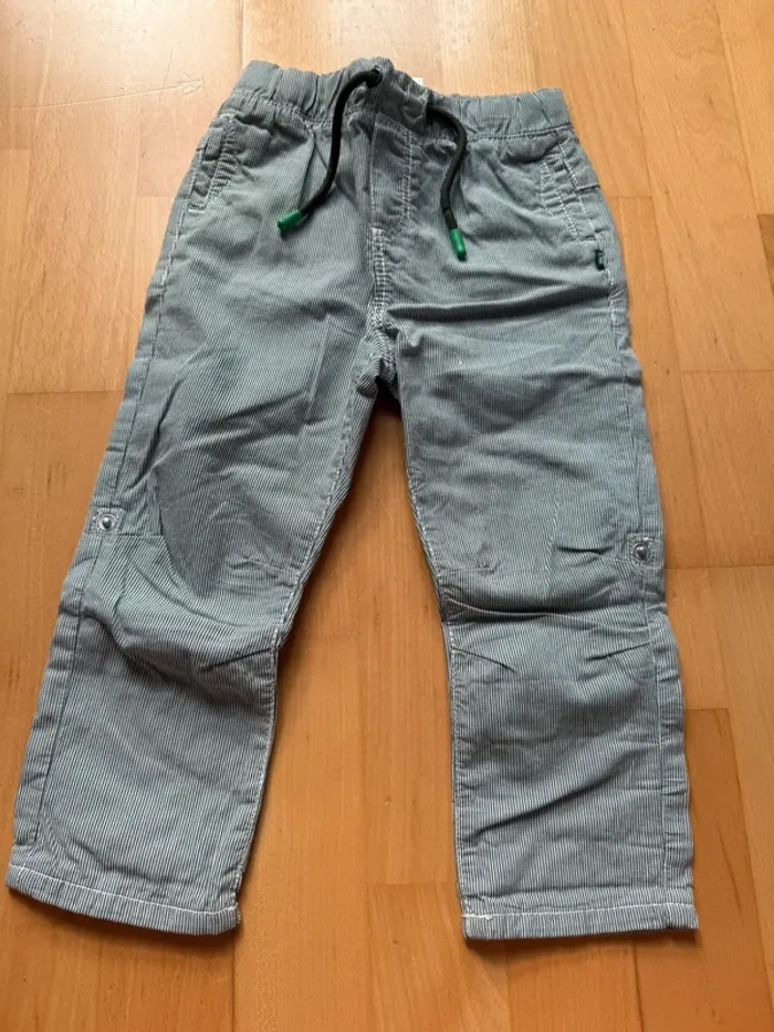 Pantalon okaidi neuf 23 mois
