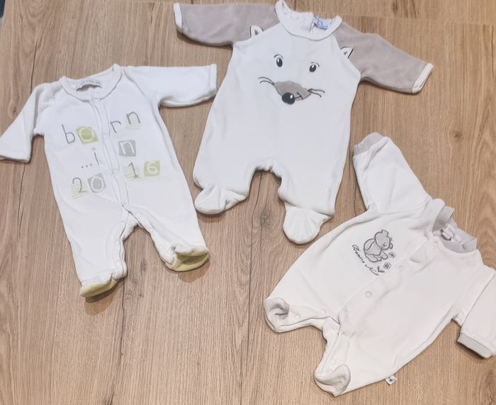3 pyjamas naissances