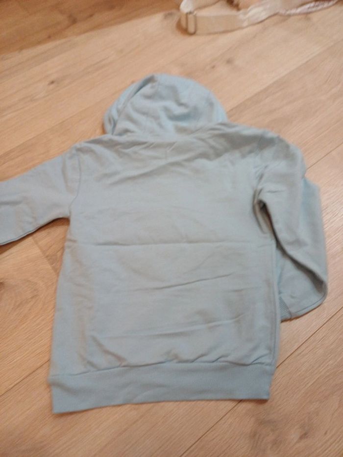 Sweat à capuche 8ans - photo numéro 7
