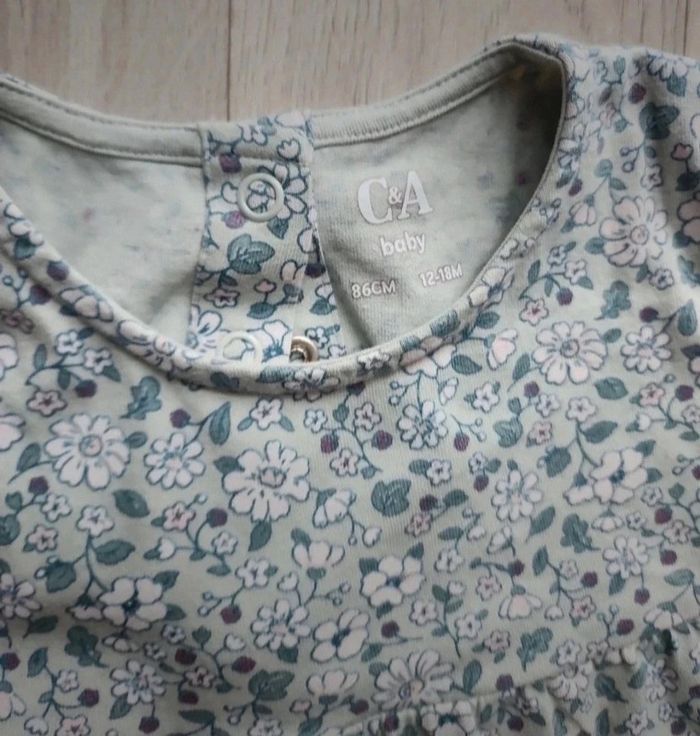 Blouse tee shirt fleuris 86cm - photo numéro 2