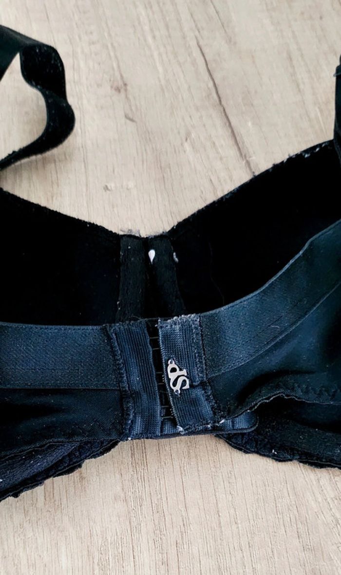 Soutien-gorge moulé noir taille 100F Simone Pérèle - photo numéro 2