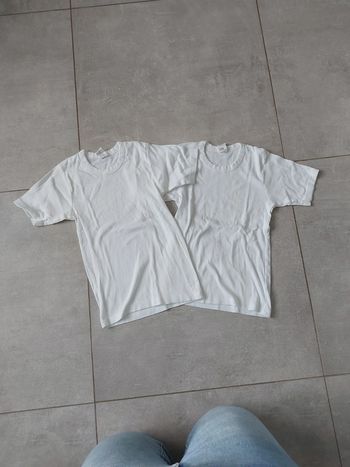 Lot de 2 maillots de corps neuf Tissaia