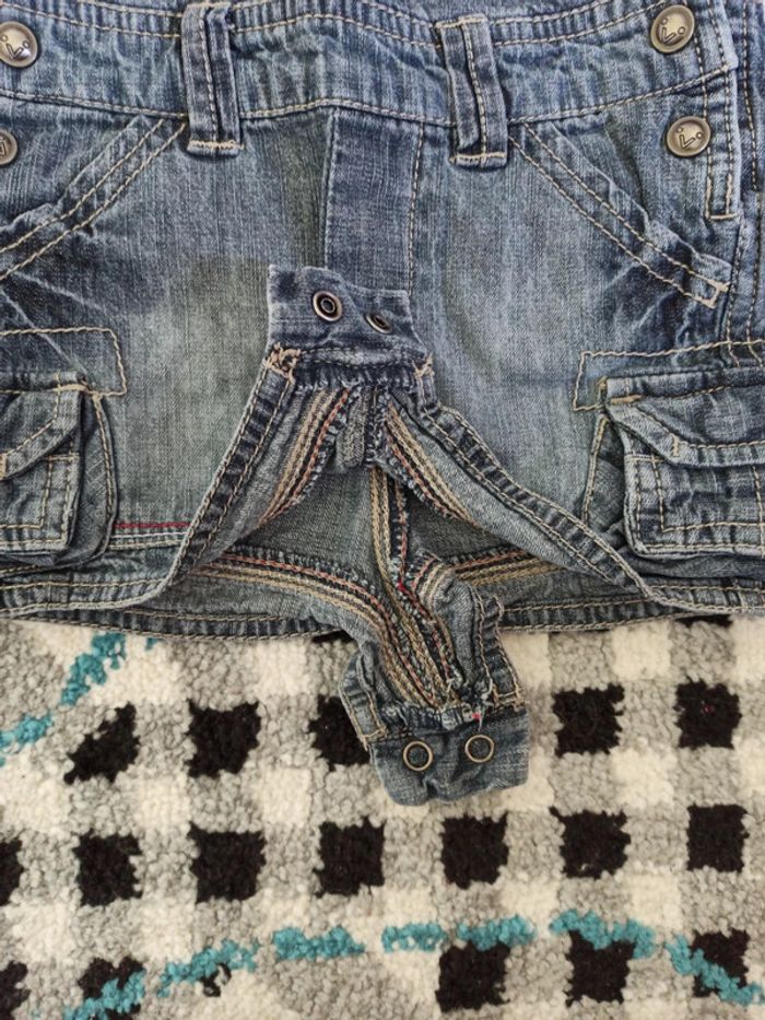 Salopette short en jean légère NEUVE - 6 mois - photo numéro 4