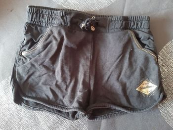 Short noir et doré