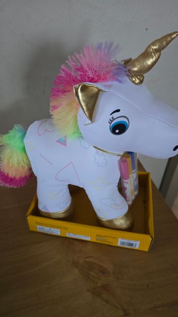 Peluche avec 3 feutres lavable