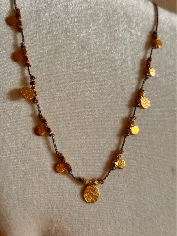 Collier habaha Paris  cordons tresses grigris pampilles médailles acier inoxydable or