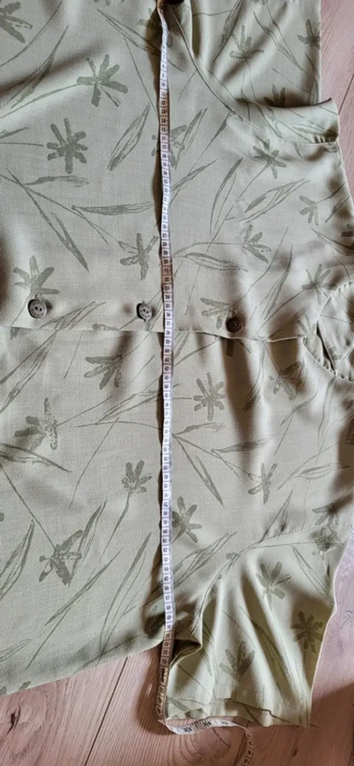 Chemise ample femme Mikava T52 vert clair motifs floraux vintage - Très bon état - photo numéro 6