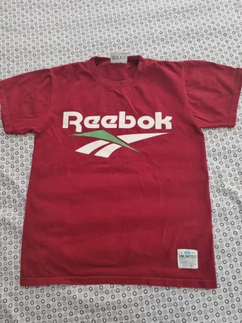 T-shirt Reebok