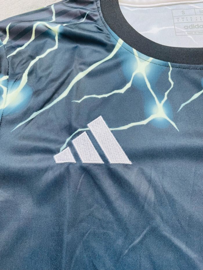 Maillot concept foot Réal Madrid noir panthère taille S - photo numéro 5